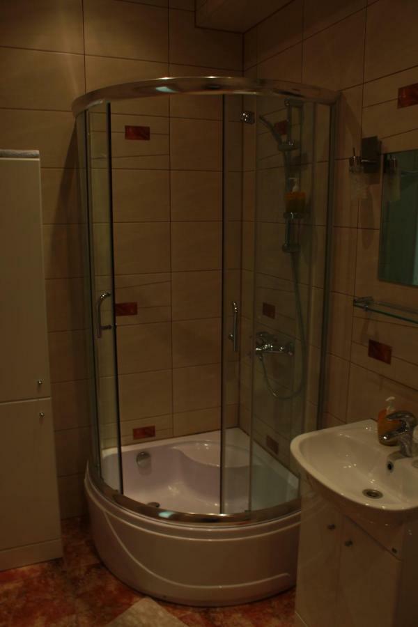 Happy Day Apartment Нарва Екстериор снимка