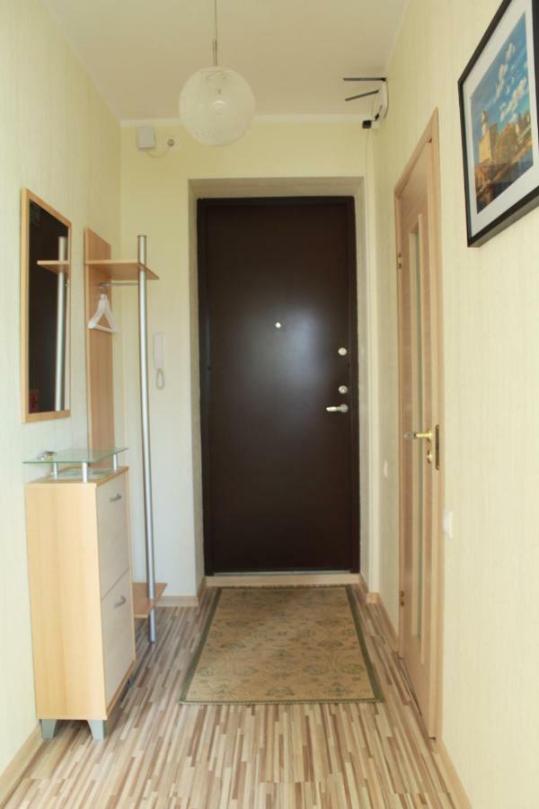 Happy Day Apartment Нарва Екстериор снимка